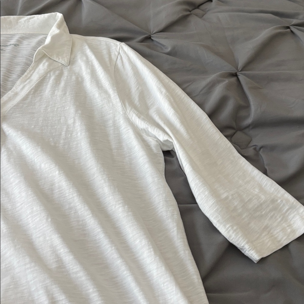 Soft Surroundings White Button-Down Shirt w/ Unique Buttons.Excellent condition - Picture 7 of 9